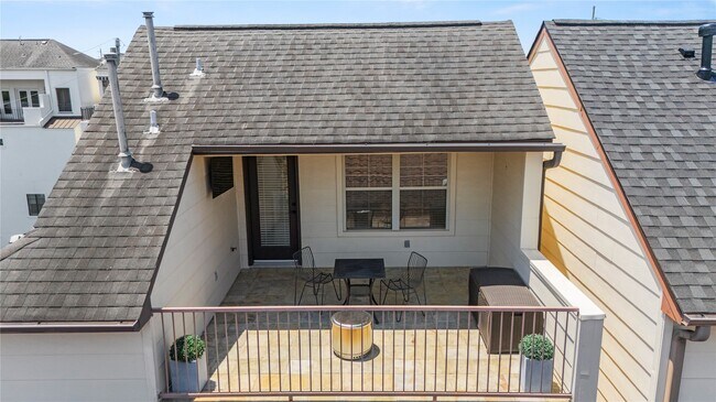 Building Photo - 1537 Haddon St