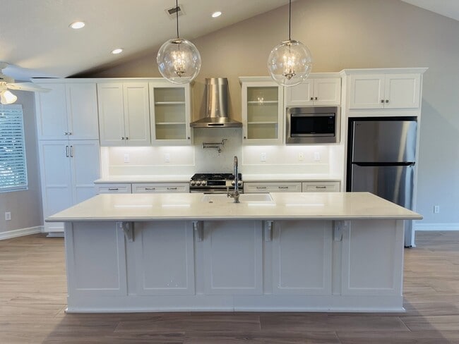 Building Photo - 28937 Biarritz Ct