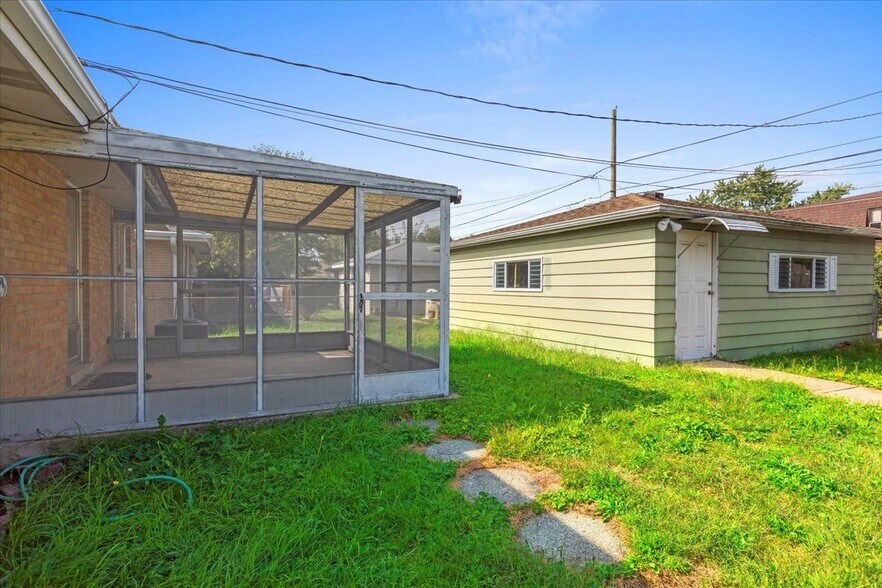 Building Photo - 5408 Harvard Terrace