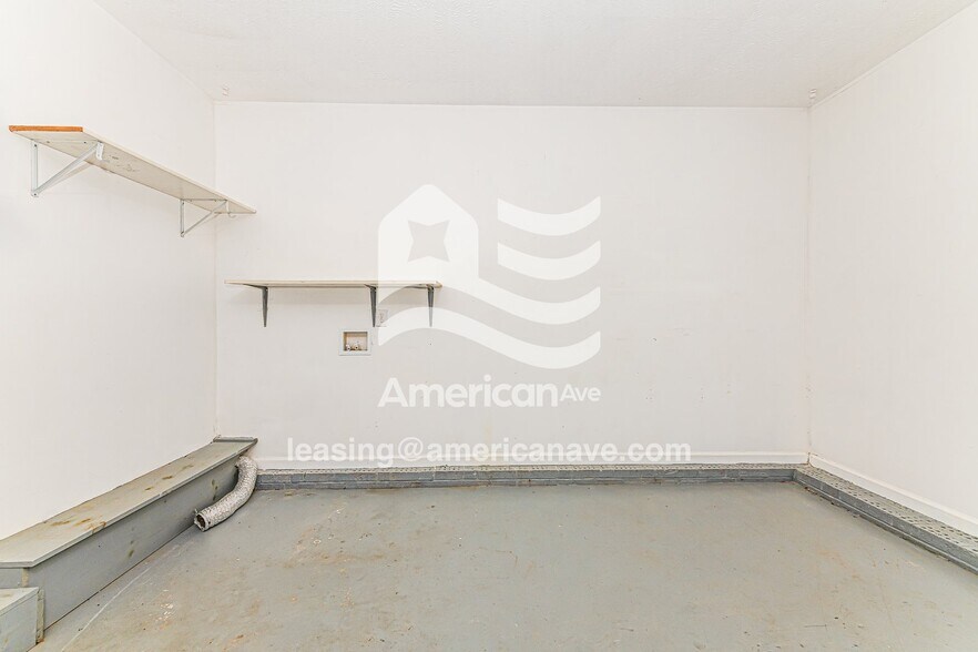 Building Photo - 6431 Applewhite Rd