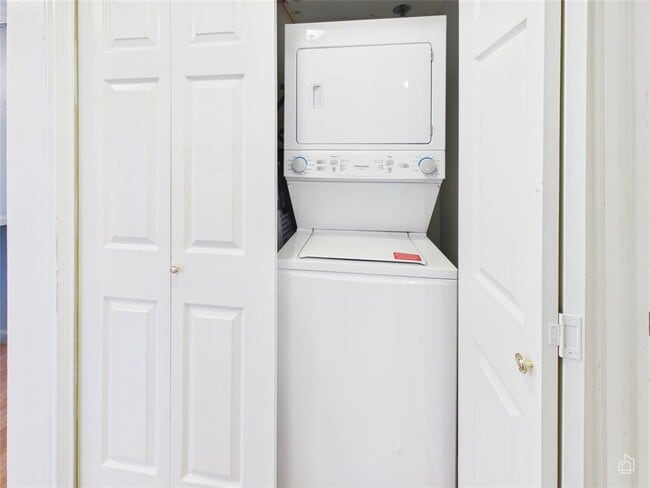 Building Photo - 1741 Spyglass Dr