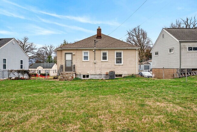 Building Photo - 7711 Brocton Ct