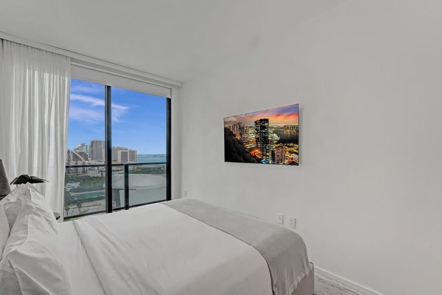 Building Photo - 398 NE 5th St