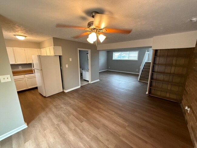 Building Photo - 3705 Crosby Dr