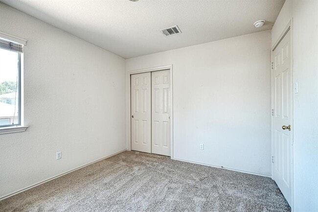 Building Photo - 11705 Jim Ryun Ln