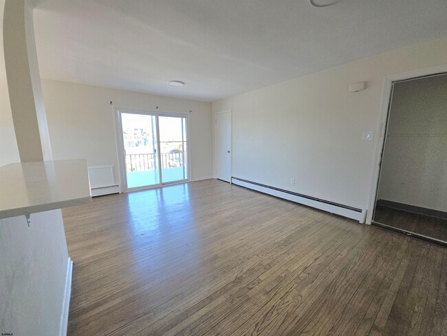 Building Photo - 2304 Hamilton Ave