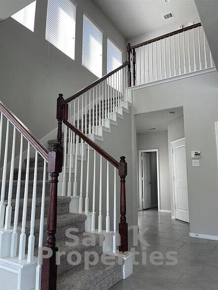 Building Photo - 3413 Harvest Meadow Ln