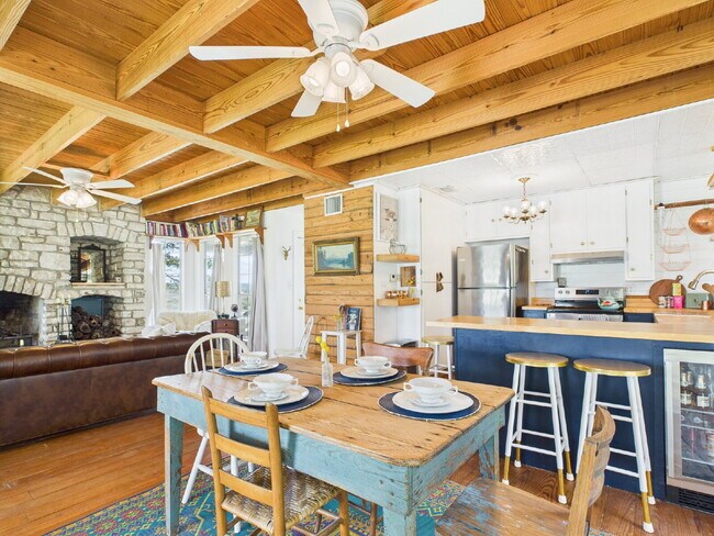 Building Photo - Hunting Retreat with 40 acre Yard