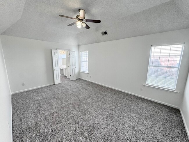 Building Photo - 11230 Cashmere Wood Dr
