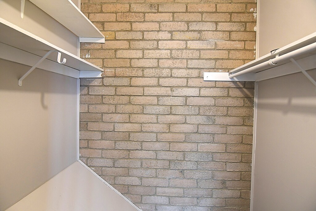 Building Photo - 403 Coventry Pl