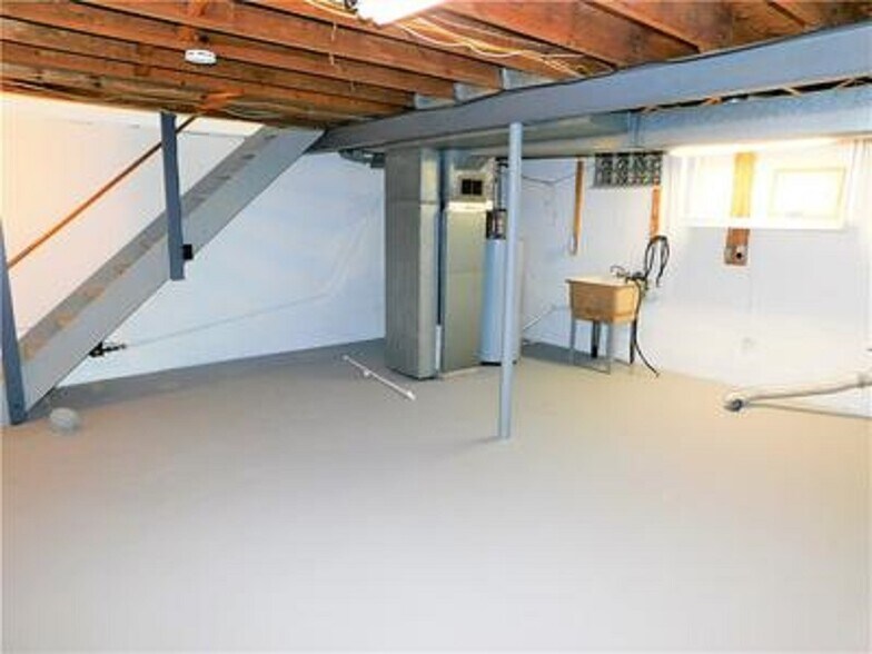 Separate Basement - 1165 Whitney Rd E
