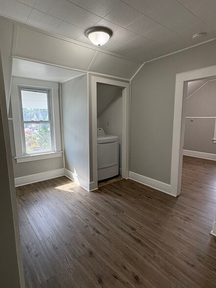 Bonus Space and Dryer - 1392 Gorham St