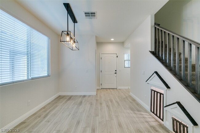 Building Photo - 6633 Autumn Breeze St