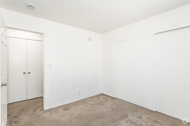 2BR, 2BA - 1,000SF - First Bedroom - 1375 Temple Ave.