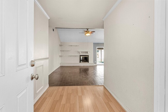 Building Photo - 13650 Cherrydown St