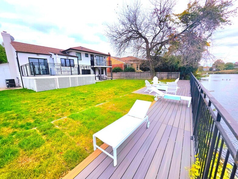 Building Photo - 640 Derby Ave