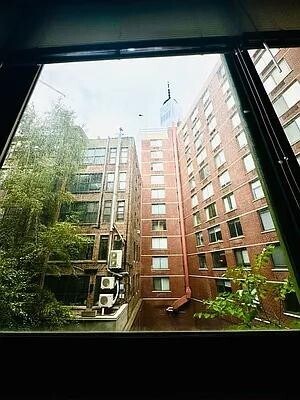 Building Photo - 275 Greenwich St