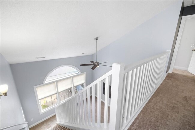 Building Photo - Modern Townhome in Prime Location - Christiansburg