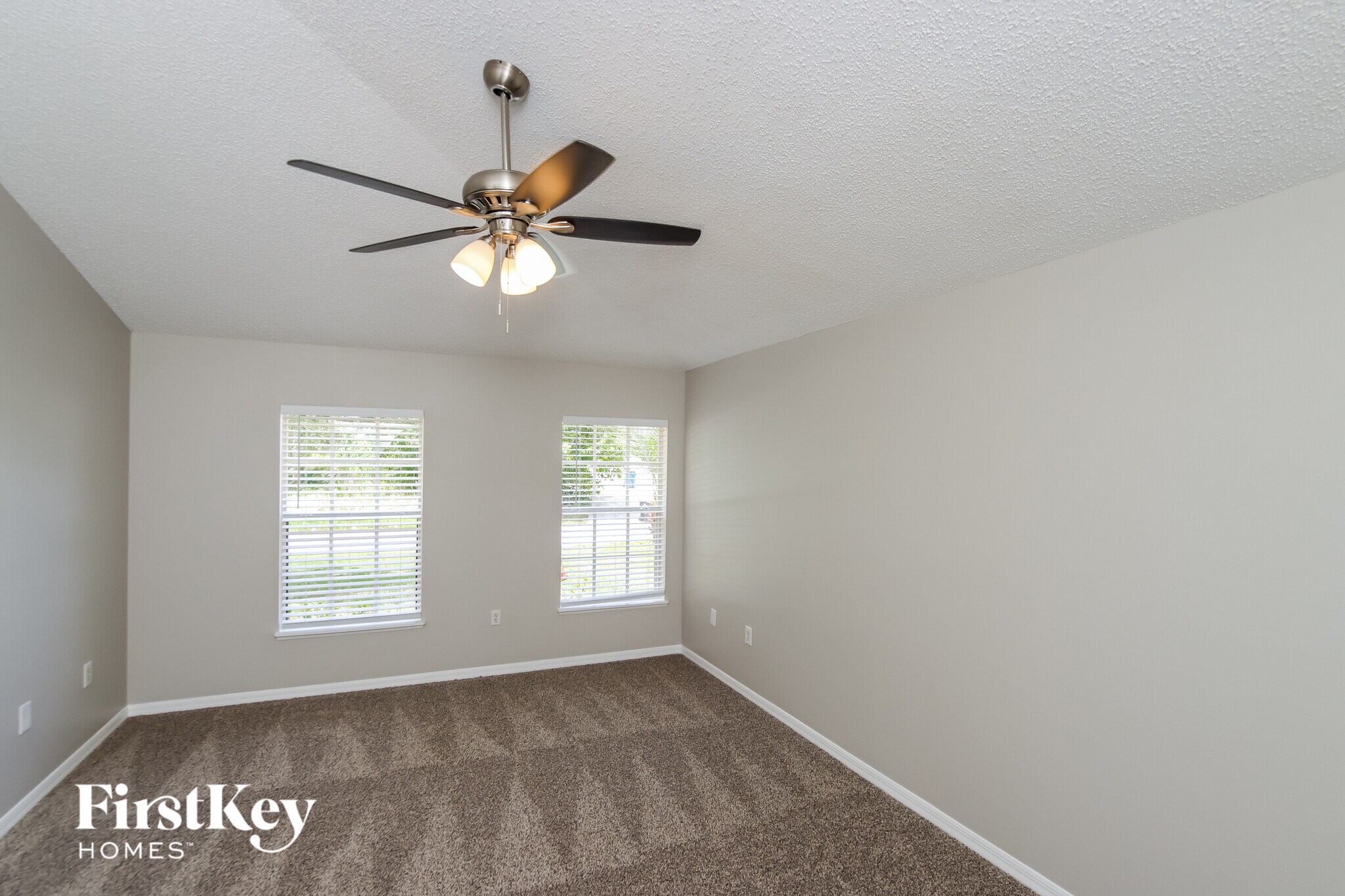 Building Photo - 1686 Whiting St SE