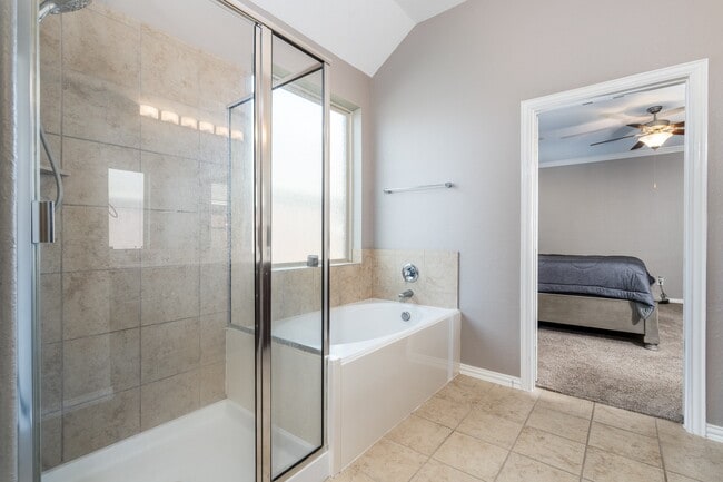 Building Photo - 17823 Dappled Walk Way