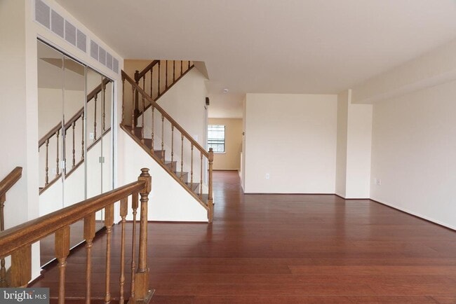 Building Photo - 12 Casey Ct