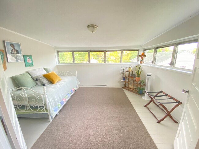 Building Photo - 169 Neely Rd