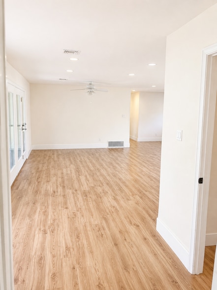 Living Room - 1332 E Galvin St