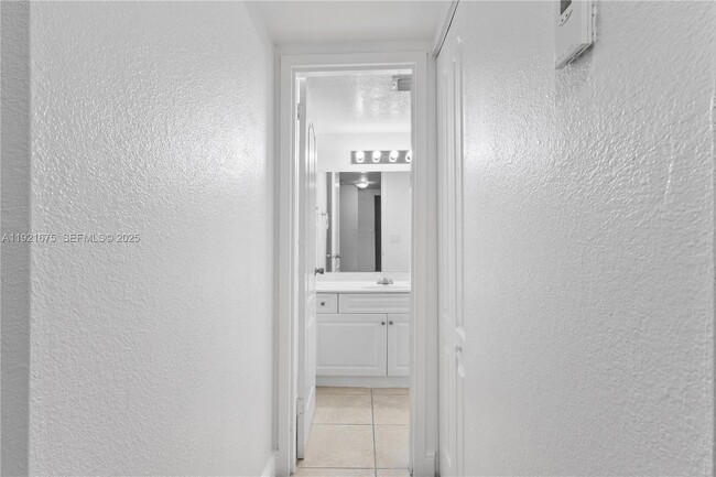 Building Photo - 5102 NW 79th Ave