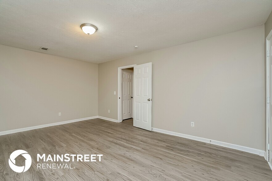 Building Photo - 1705 Pine Crest Ct