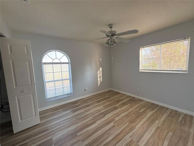 Building Photo - 5440 SW 100th Loop