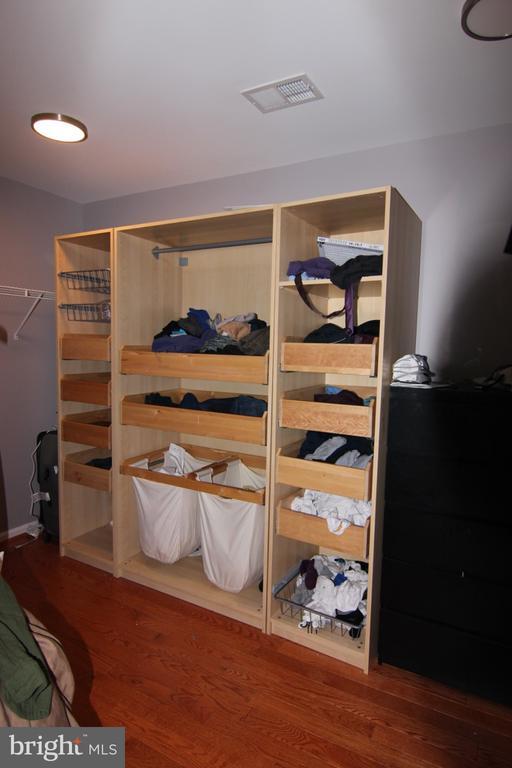 Building Photo - 25783 Fenian Ct