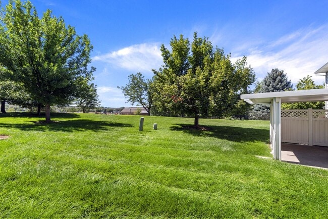 Building Photo - 5541 S Adonis Pl