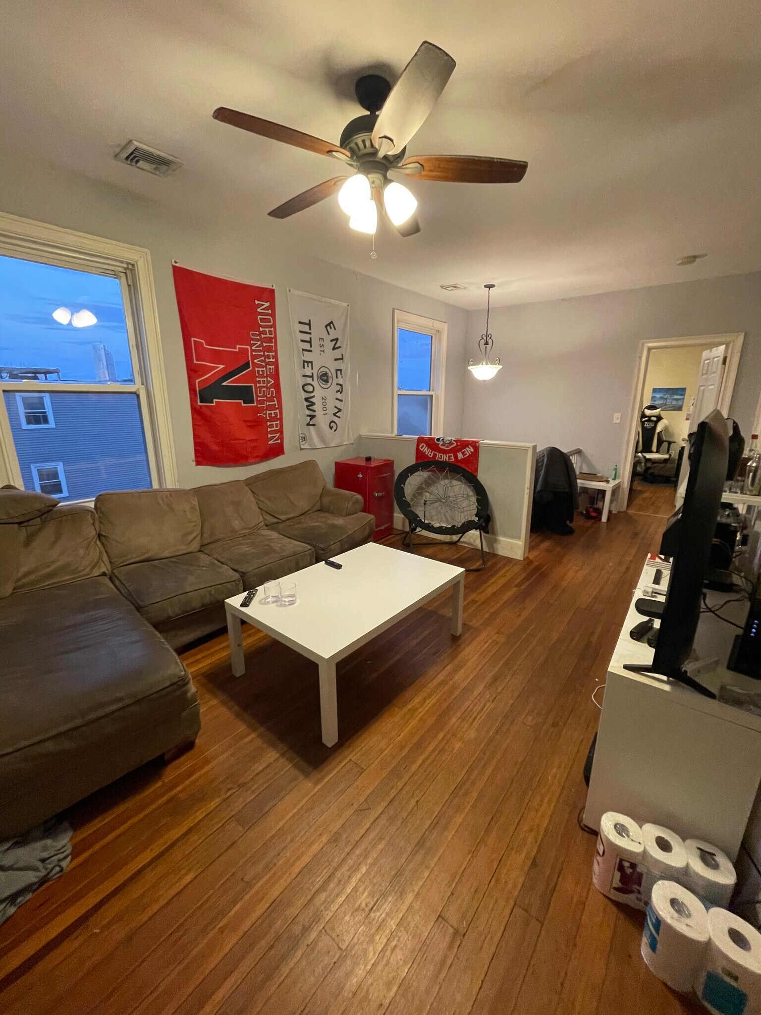 Building Photo - 731 Parker St