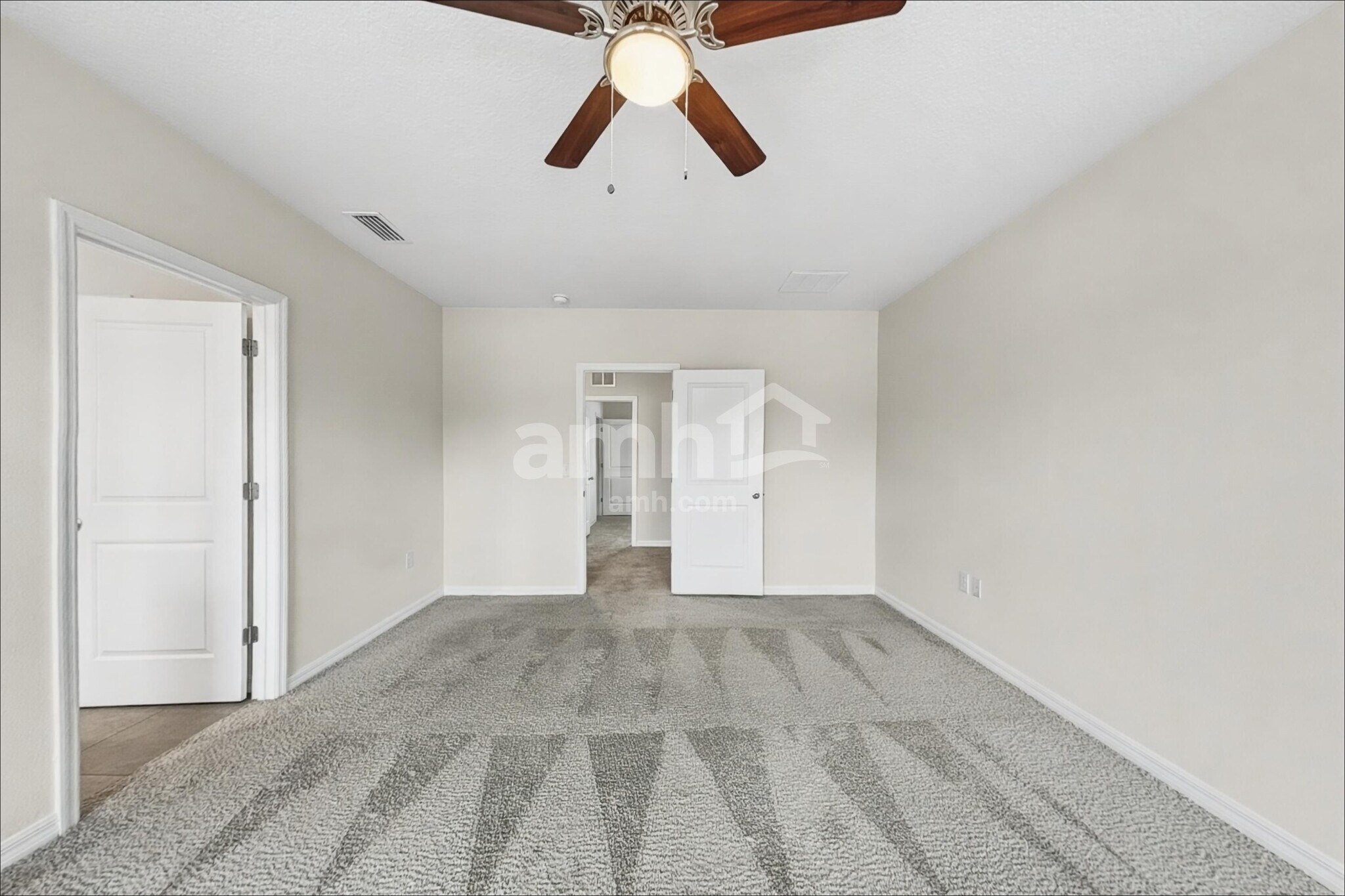 Building Photo - 2840 Greenleaf Ter