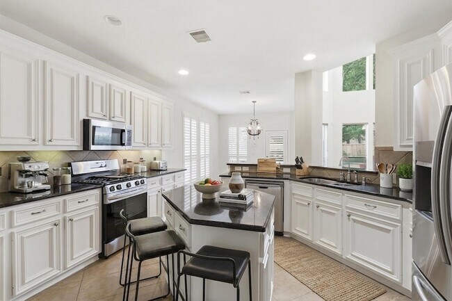 Building Photo - 26227 Bright Dawn Ct