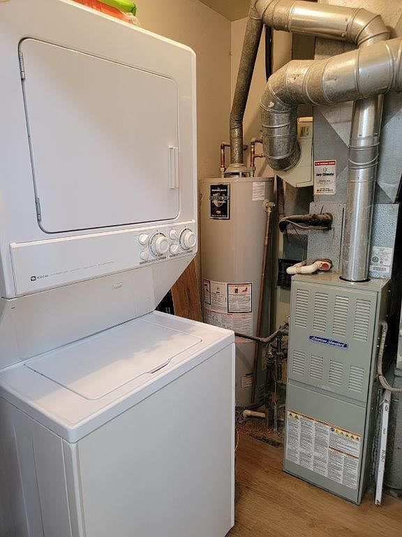 Building Photo - 1710 Queensbury Cir