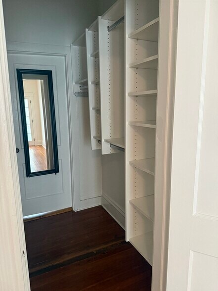 Building Photo - 23 Parkman St