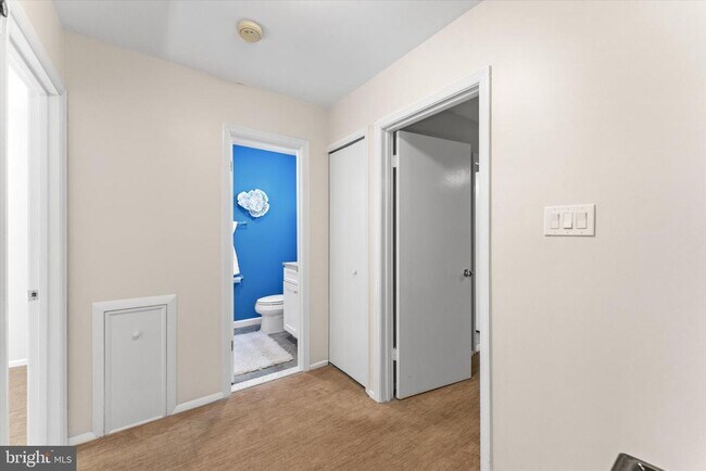 Building Photo - 5602 Kirkham Ct