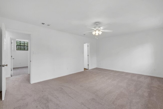 Building Photo - 1305 Cross Creek Cir