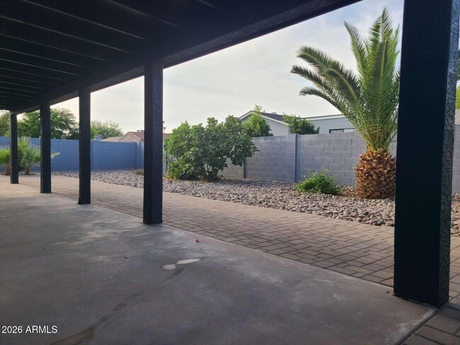 Building Photo - 3702 E Thunderbird Rd