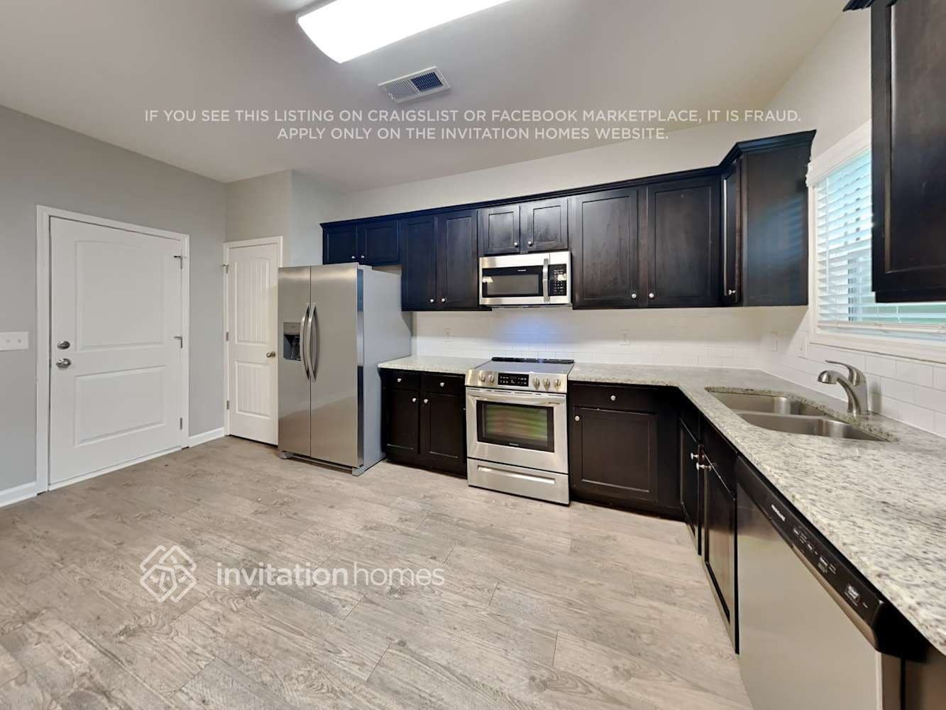 Building Photo - 904 Lobdale Falls Dr