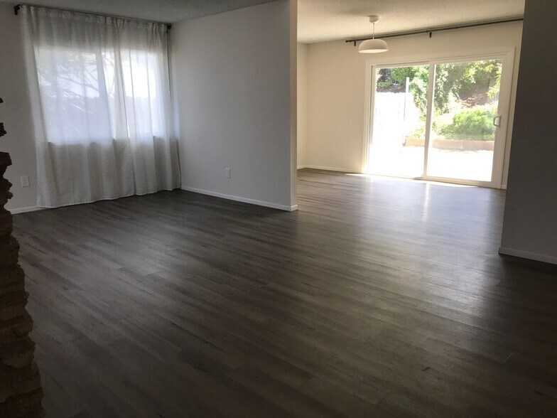 Building Photo - 5721 Carnegie St