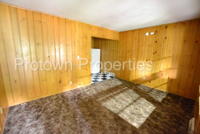 Building Photo - 1 Bedroom Apartment in North Aurora