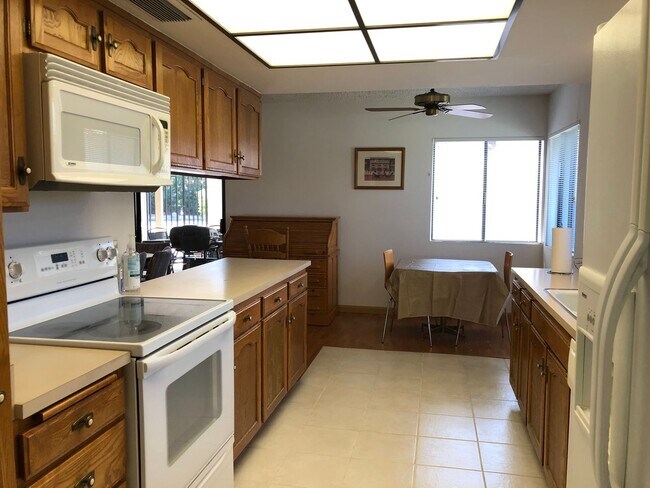 Building Photo - 171 Leisure World