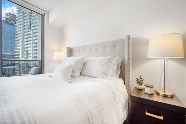 Building Photo - 31 SE 6th St