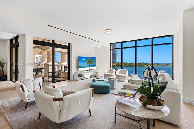 Primary Photo - 7055 Fisher Island Dr