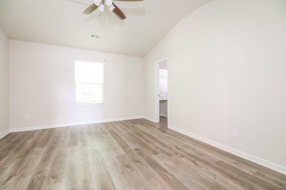 Building Photo - 324 Rustling Way