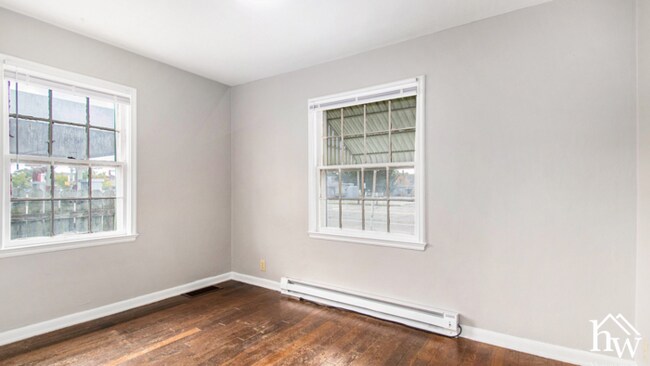 Building Photo - Affordable 2-Bed, 1-Bath Home near Local Amenities