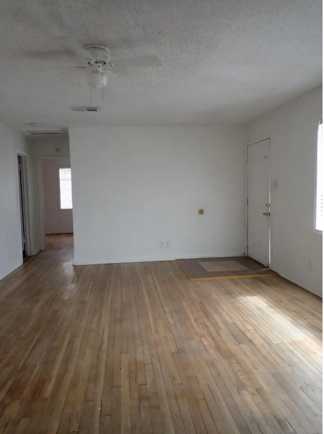 Building Photo - 3/1 NOW LEASING