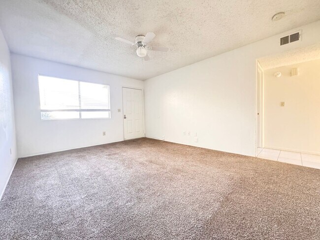 Building Photo - 7900 N Laurelglen Blvd